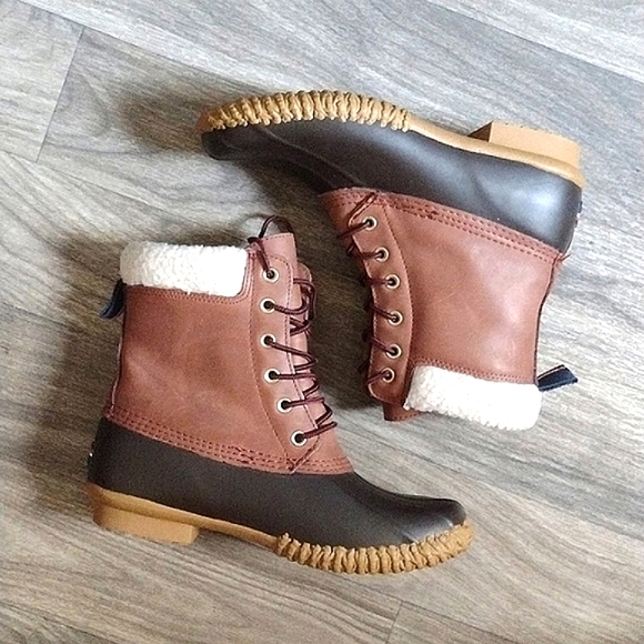 EUC Tommy Hilfiger Russel Duck Boots - Picture 4 of 5